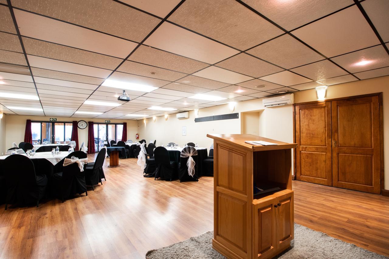 Sentinel Luxury Suite Hotel Pretoria-Noord Esterno foto